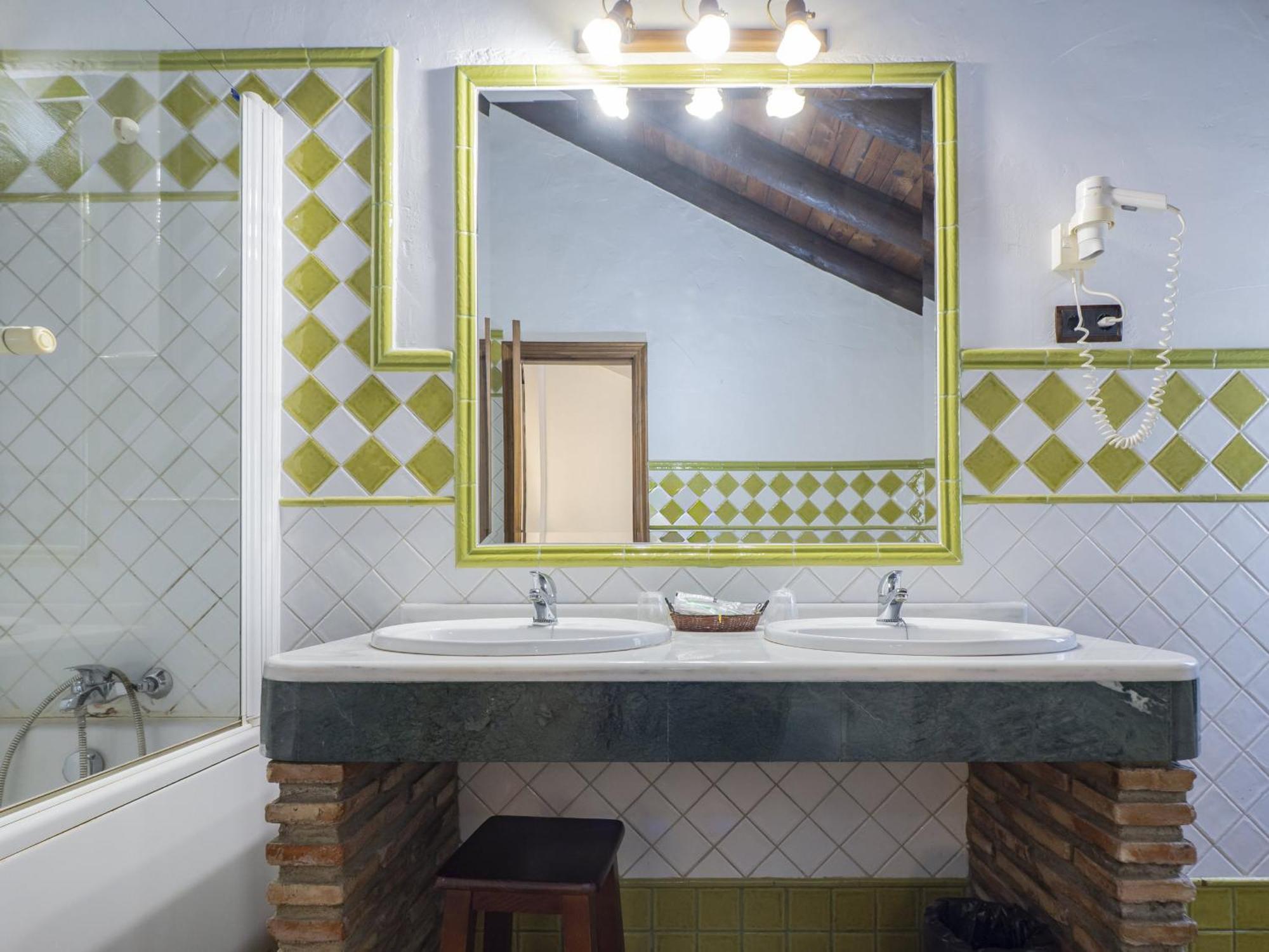 Cubo'S Hotel Cortijo San Antonio Casarabonela Esterno foto
